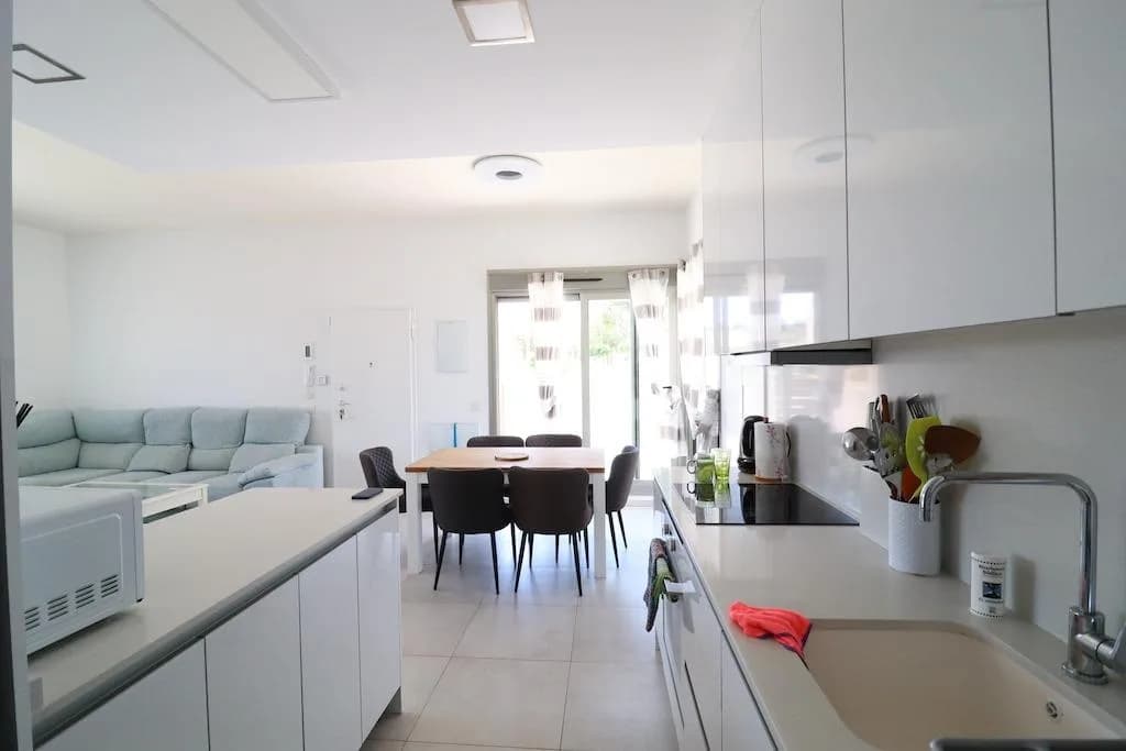 Villa de 3 dormitorios en venta en San Miguel de Salinas, Alicante - Image 4