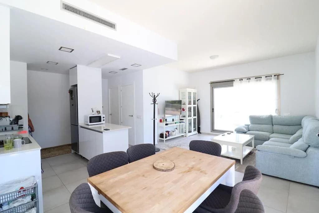 Villa de 3 dormitorios en venta en San Miguel de Salinas, Alicante - Image 5