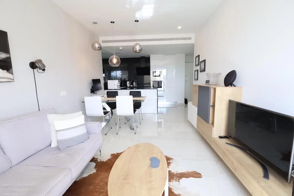 Apartment de 2 dormitorios en venta en Orihuela Costa, Alicante - Image 8