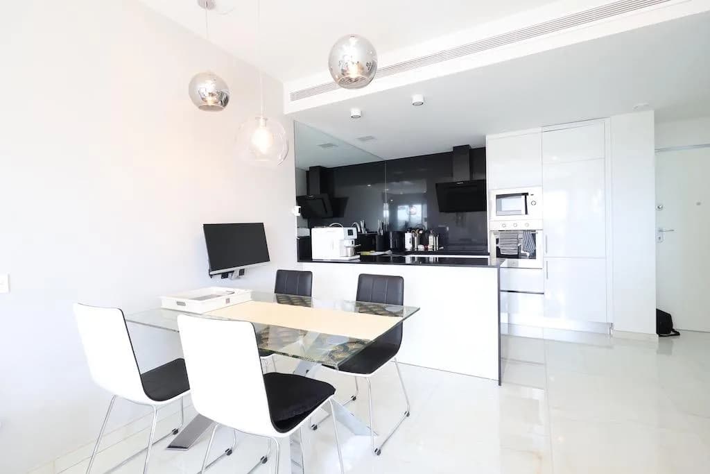 Apartment de 2 dormitorios en venta en Orihuela Costa, Alicante - Image 9
