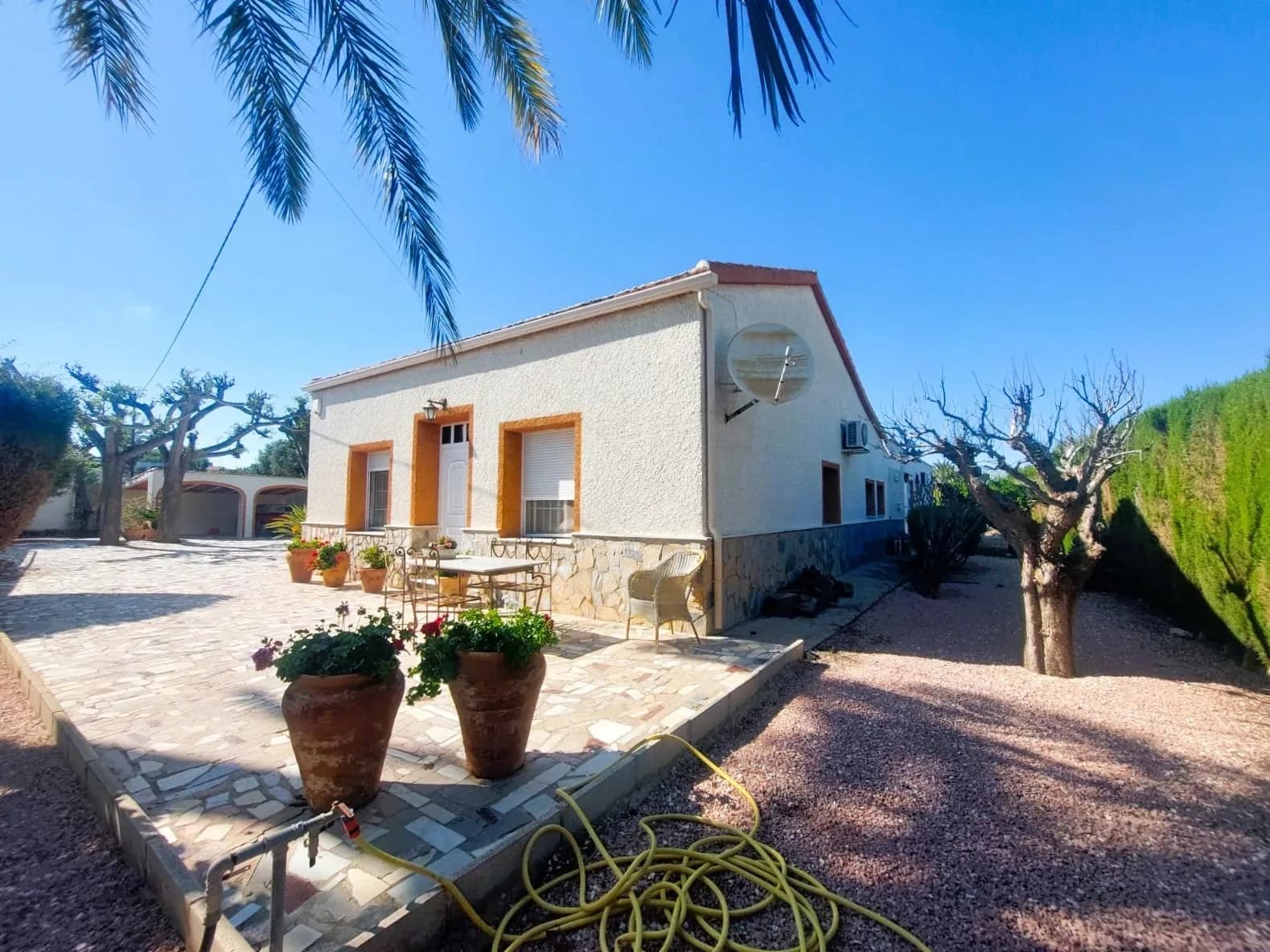 Farmhouse Villa In La Marina - Image 5