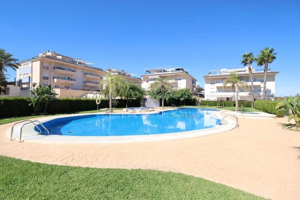 Villa de 2 dormitorios en venta en Pilar de la Horadada, Alicante - Image 3