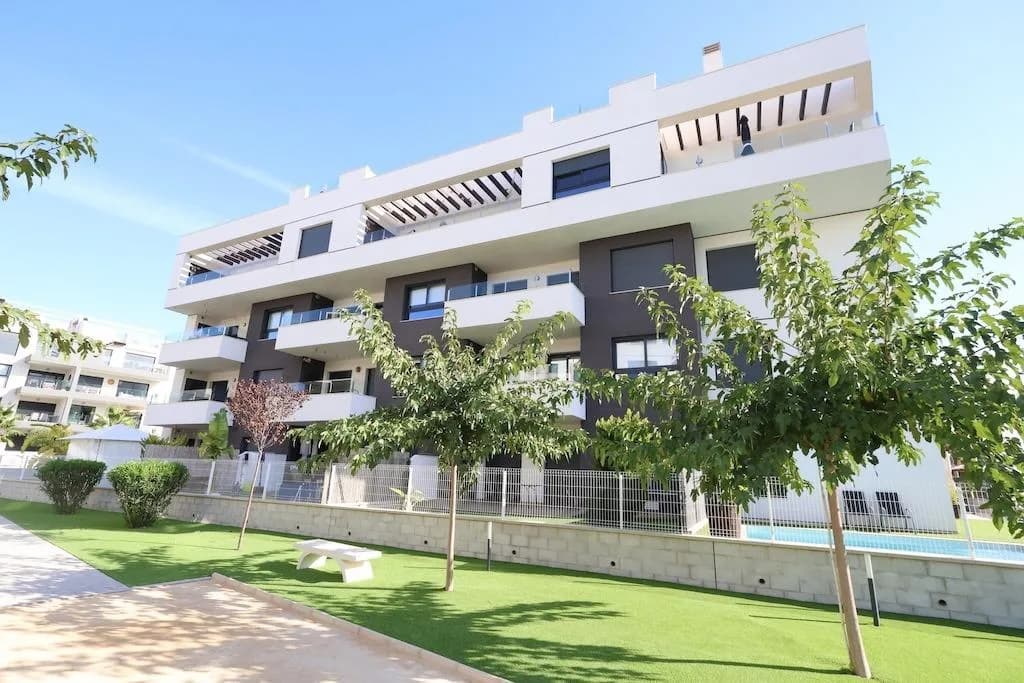 Apartment de 2 dormitorios en venta en Orihuela Costa, Alicante
