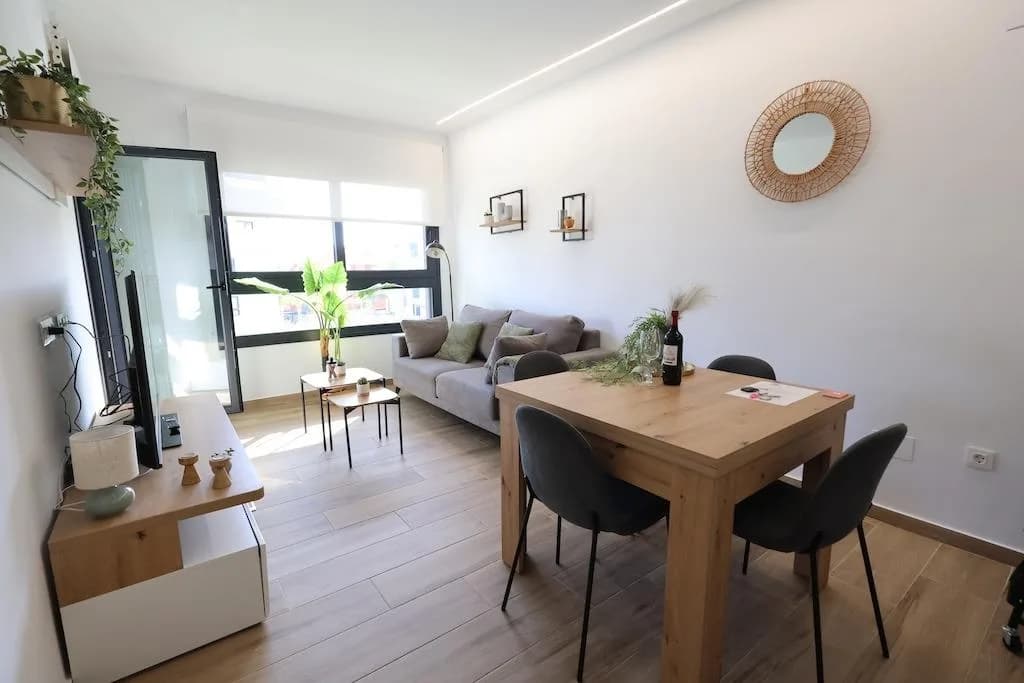 Apartment de 2 dormitorios en venta en Orihuela Costa, Alicante - Image 9