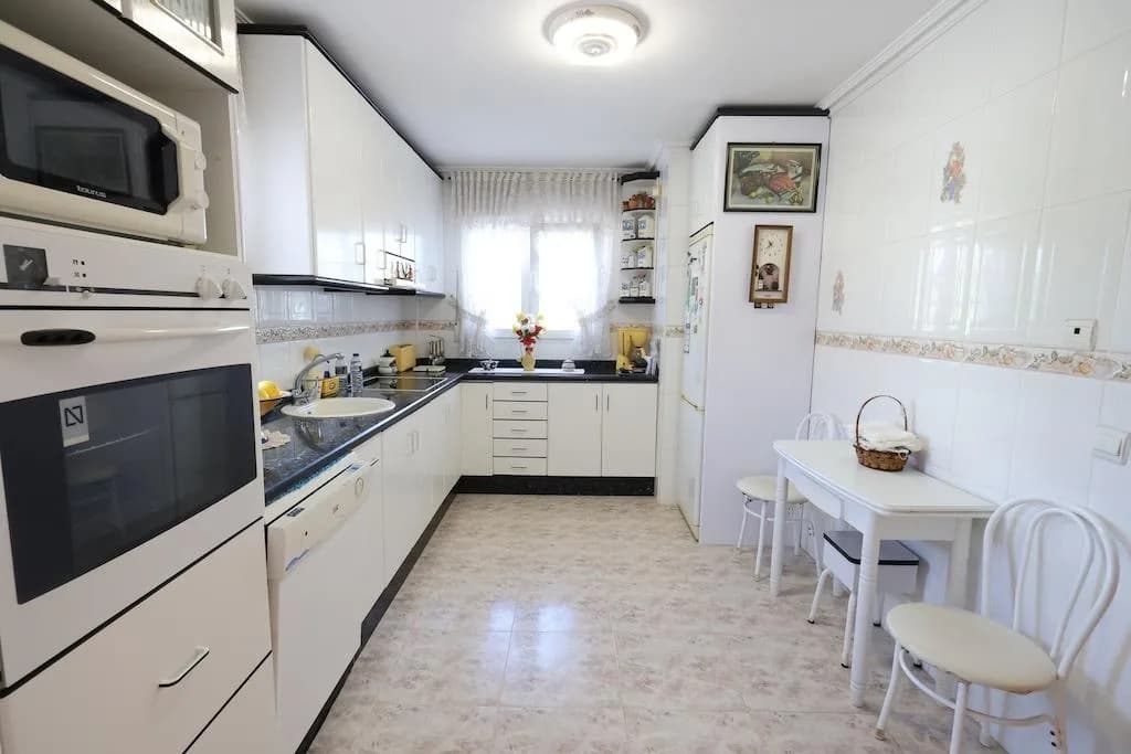 Villa de 5 dormitorios en venta en Orihuela Costa, Alicante - Image 5