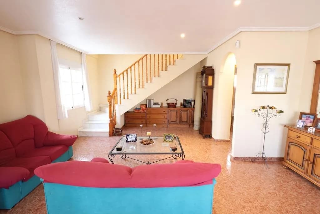 Villa de 3 dormitorios en venta en Torrevieja, Alicante - Image 7
