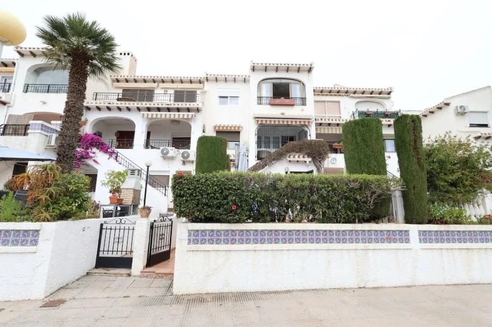 Casa Tipo Dúplex In Cabo Roig