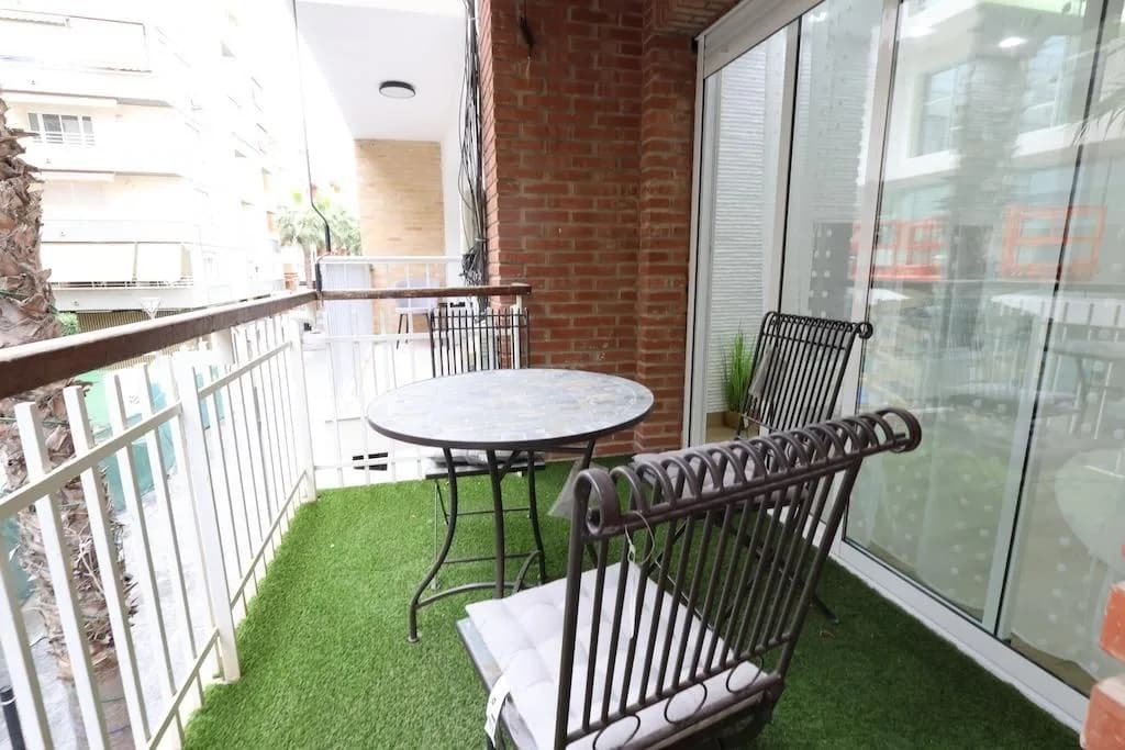 Apartment de 4 dormitorios en venta en Torrevieja, Alicante