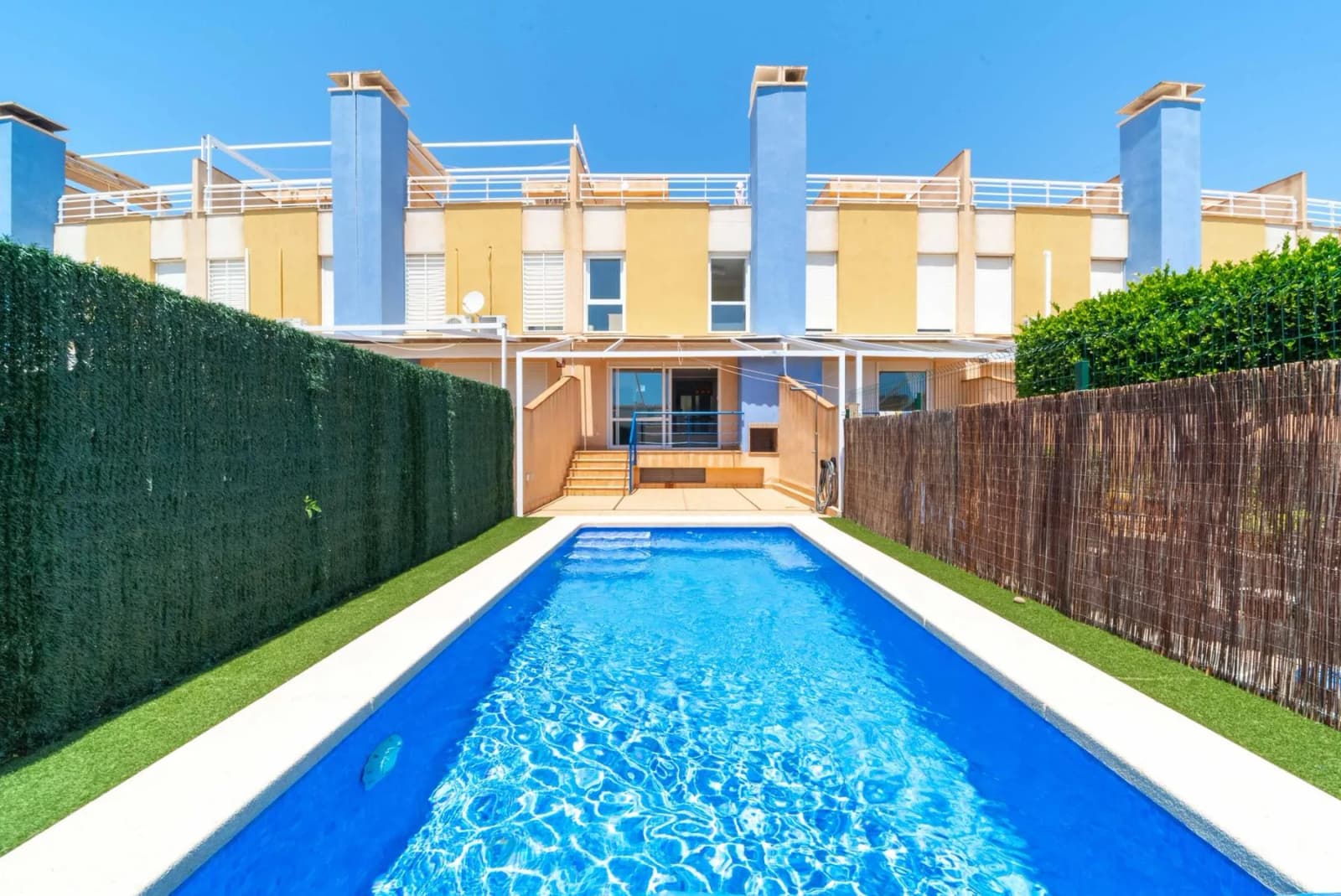 Semi-detached House In Orihuela Costa - Image 2