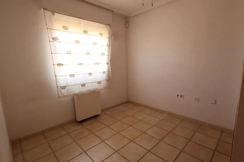 Semi-detached House In Torrevieja - Image 8