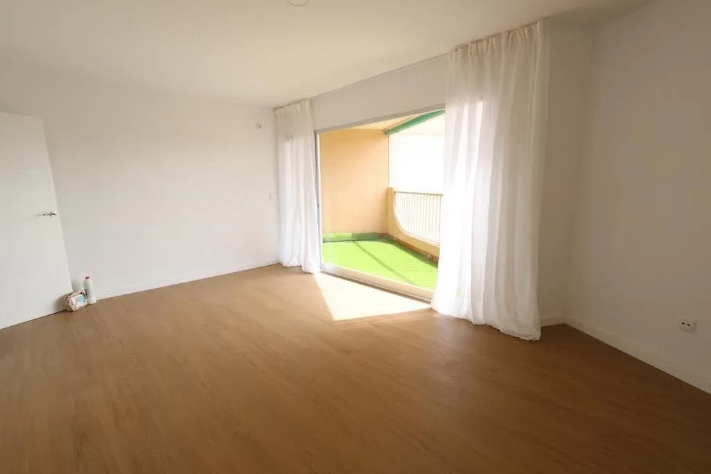 Apartment de 3 dormitorios en venta en Orihuela Costa, Alicante - Image 9