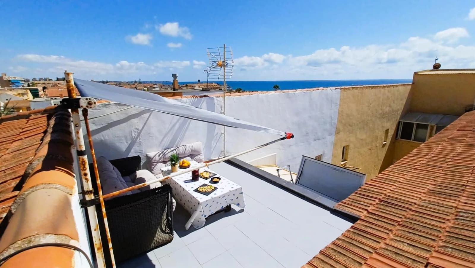 Villa de 3 dormitorios en venta en Pilar de la Horadada, Alicante