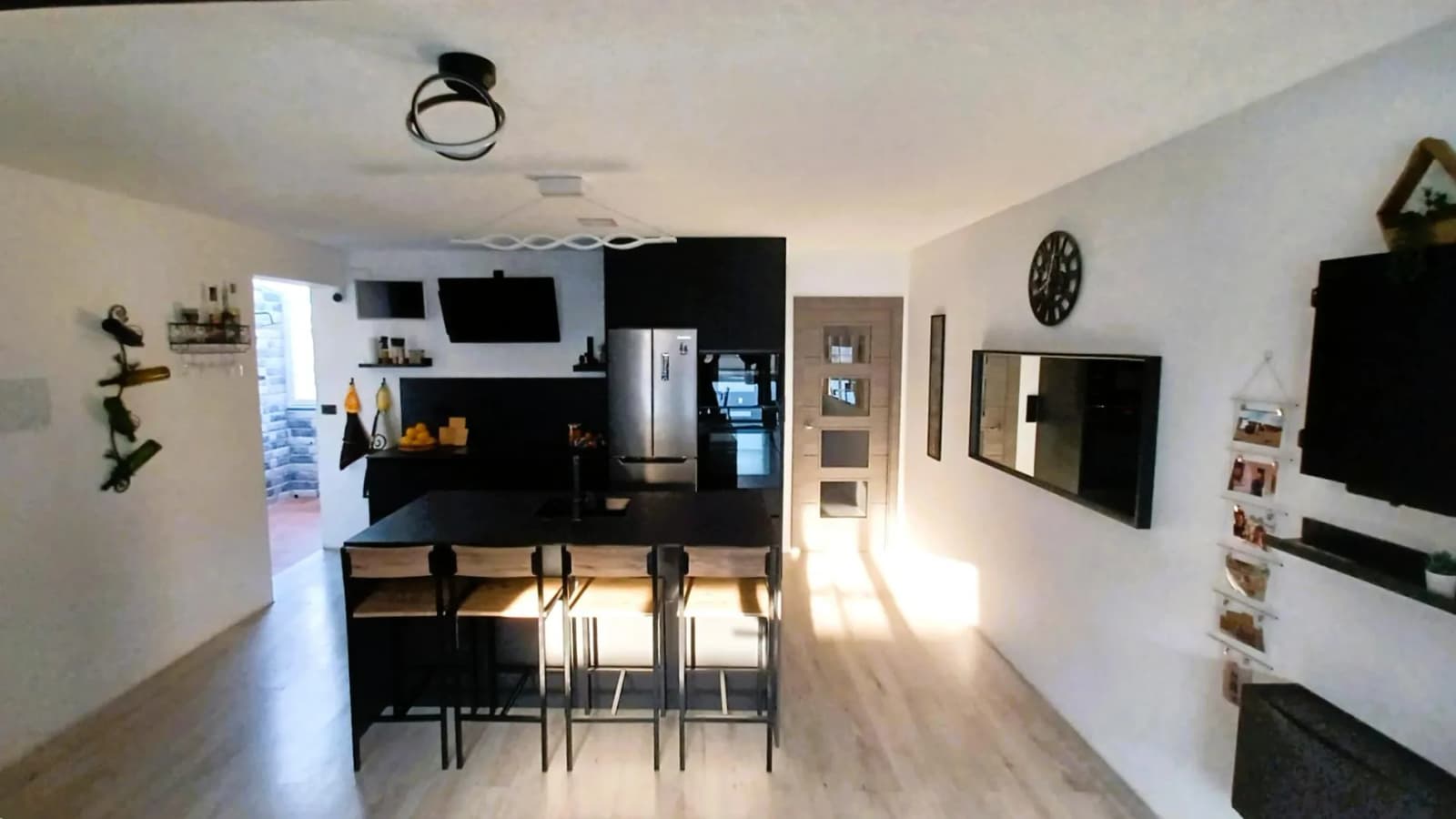 Villa de 3 dormitorios en venta en Pilar de la Horadada, Alicante - Image 4