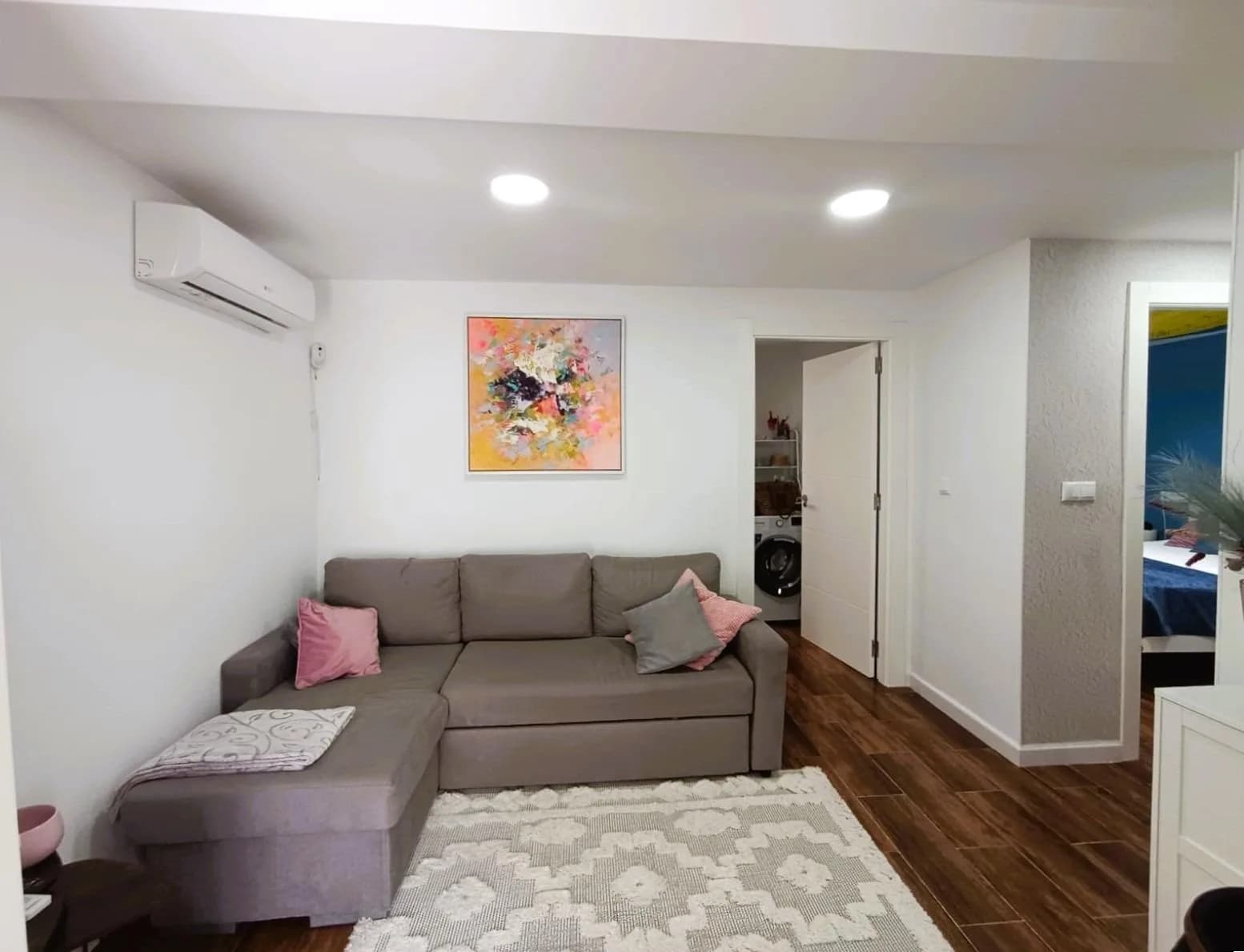 Bungalow de 1 dormitorios en venta en Torrevieja, Alicante - Image 9