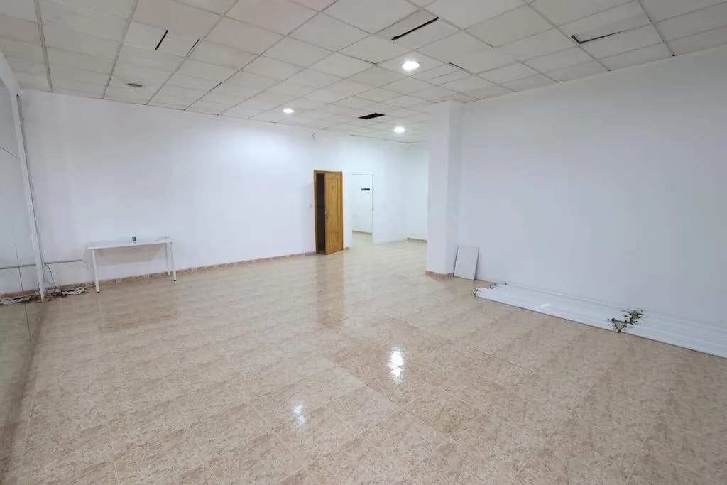 Commercial Premises In Torrevieja - Image 2