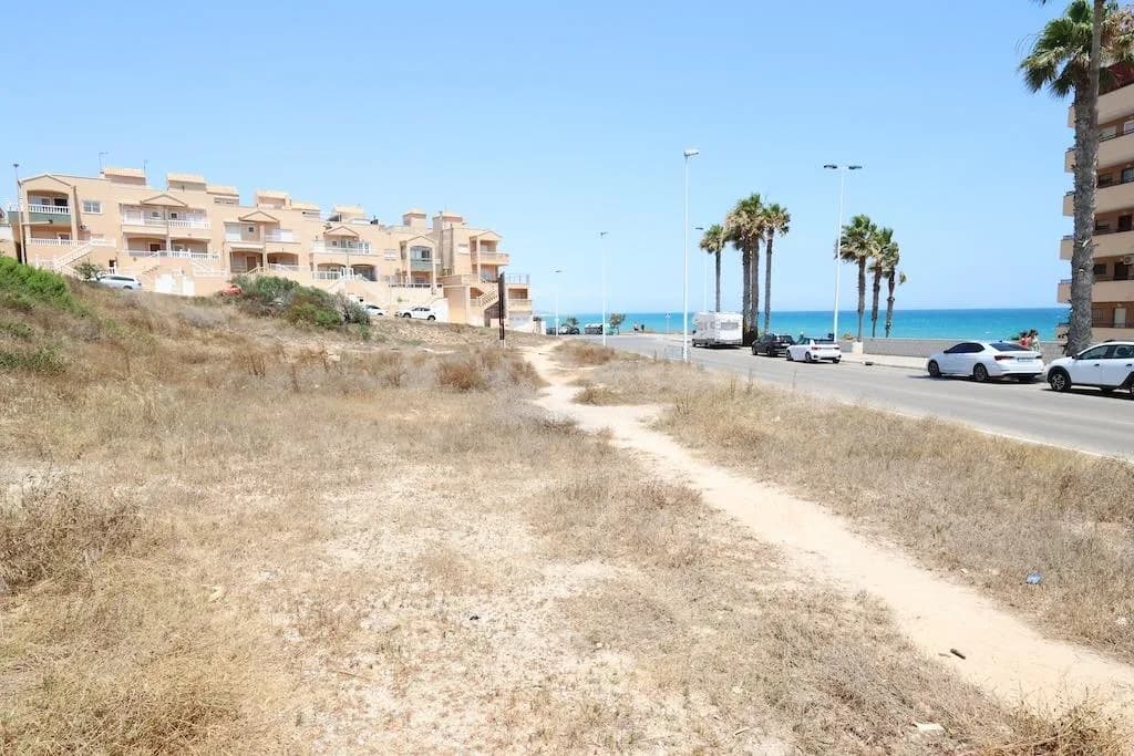 Plot / Land en venta en Torrevieja, Alicante - Image 2