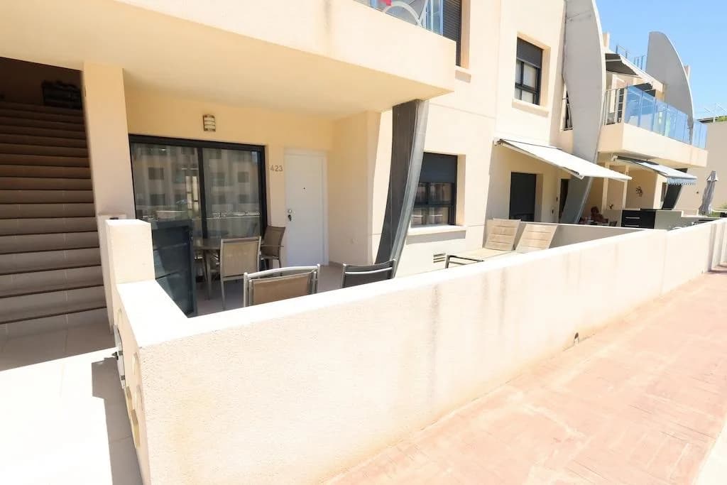 Apartment de 2 dormitorios en venta en Pilar de la Horadada, Alicante - Image 3