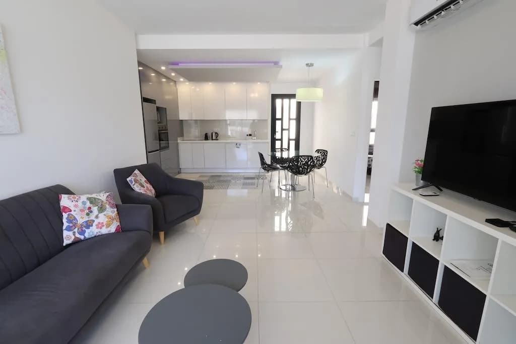 Apartment de 2 dormitorios en venta en Pilar de la Horadada, Alicante - Image 8