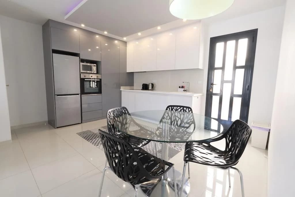 Apartment de 2 dormitorios en venta en Pilar de la Horadada, Alicante - Image 9