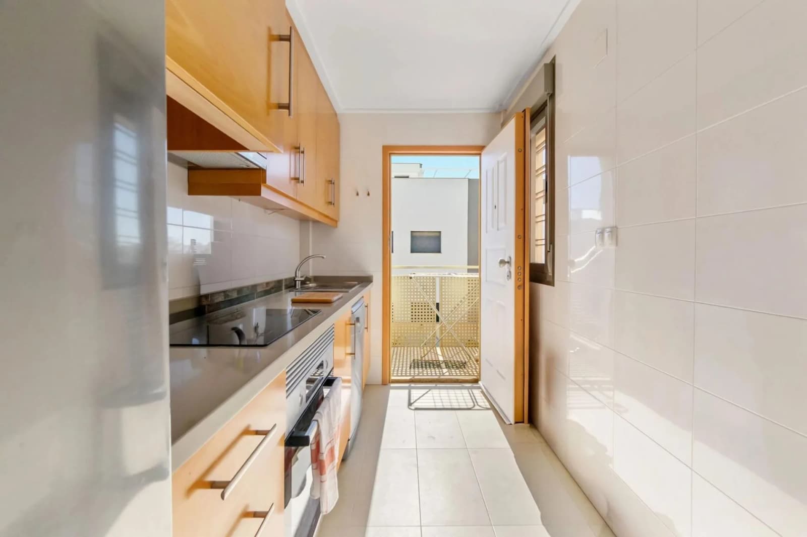Villa de 2 dormitorios en venta en Pilar de la Horadada, Alicante - Image 4