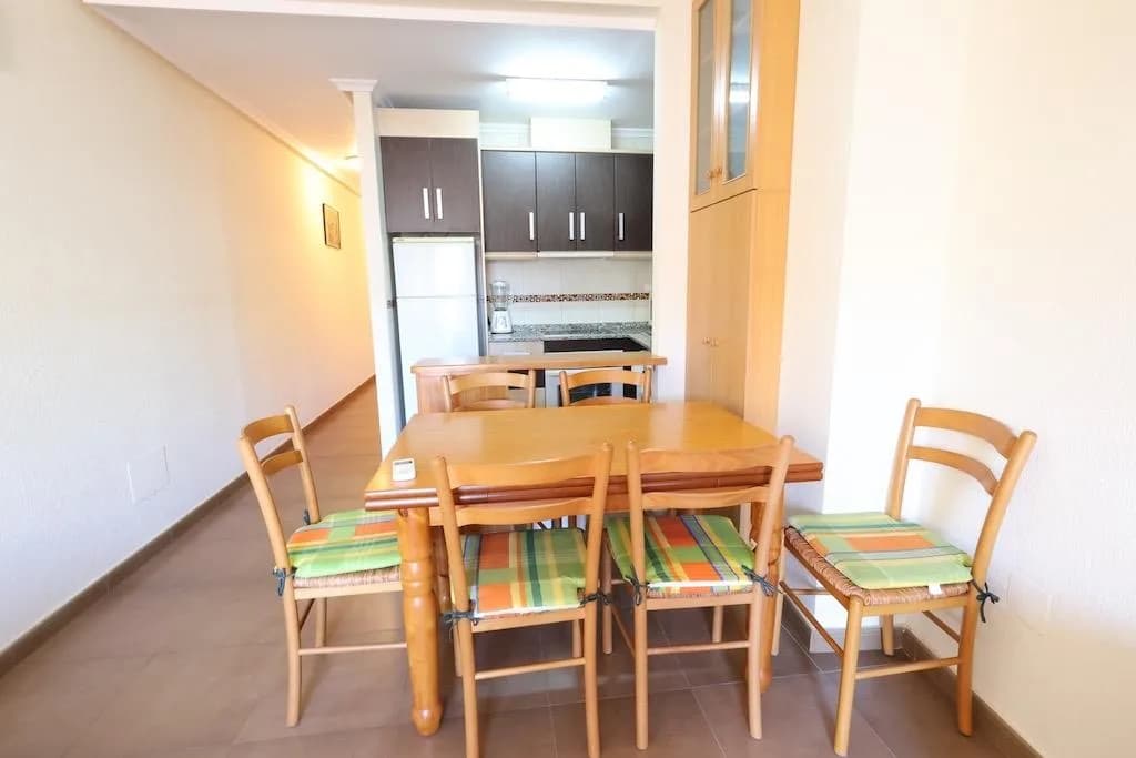 Apartment de 1 dormitorios en venta en Torrevieja, Alicante - Image 4