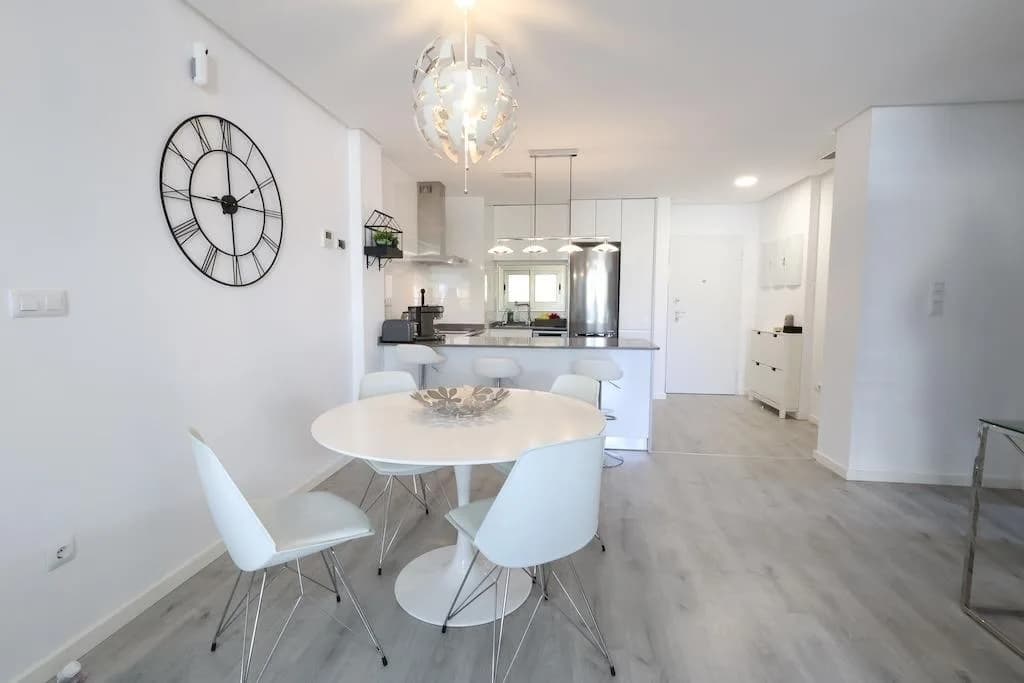 Apartment de 2 dormitorios en venta en Orihuela Costa, Alicante - Image 7