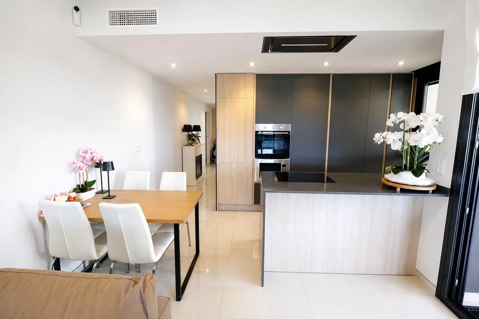 Apartment de 3 dormitorios en venta en Orihuela Costa, Alicante - Image 9