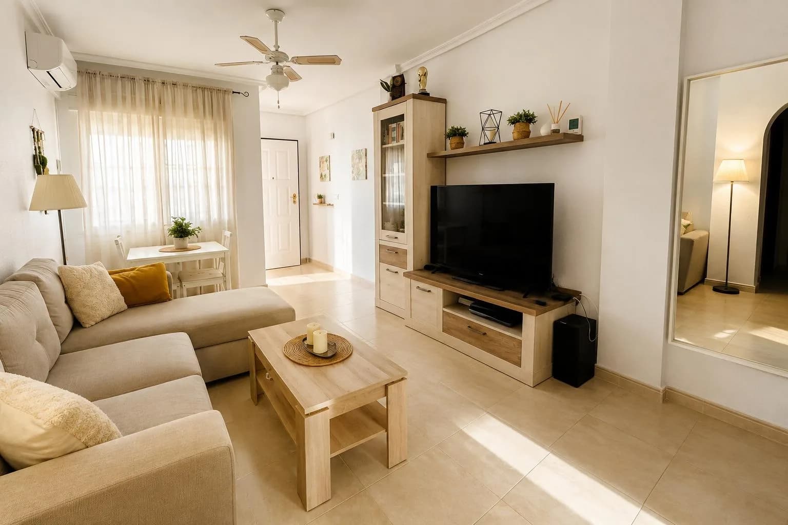 Bungalow de 2 dormitorios en venta en Orihuela Costa, Alicante - Image 5