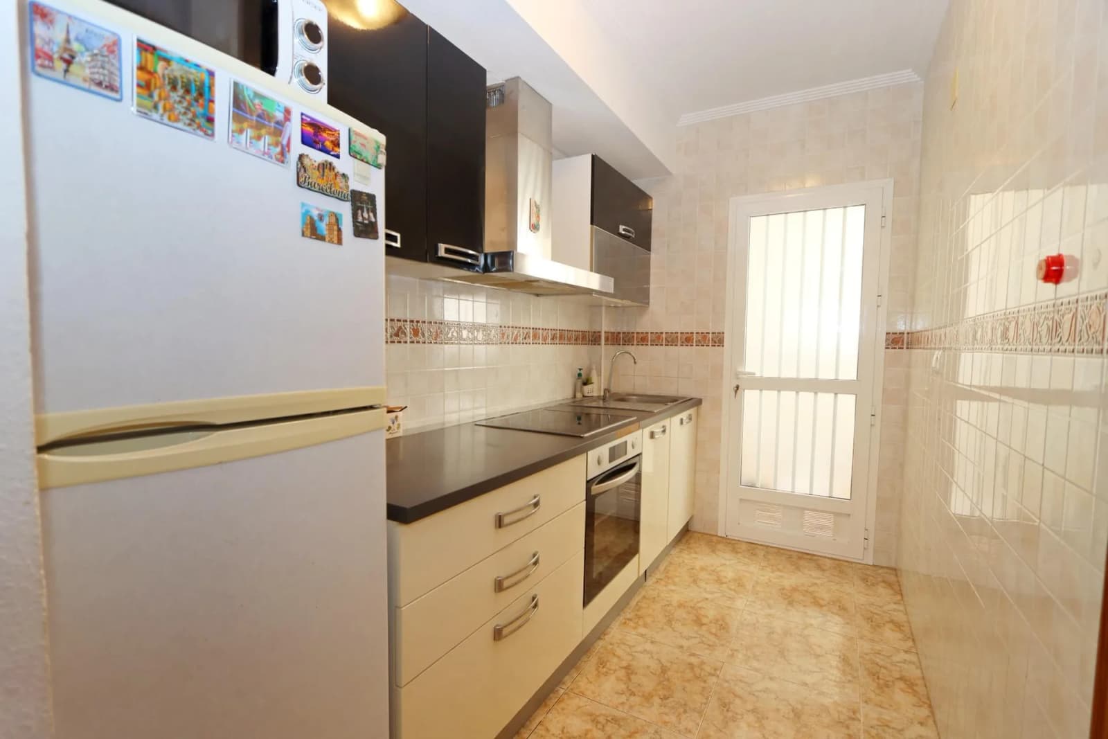 Apartment de 2 dormitorios en venta en Orihuela Costa, Alicante - Image 9