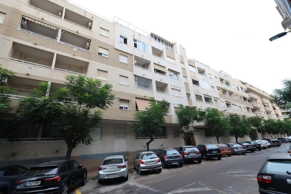 2 Bedroom Apartment for Sale in Torrevieja, Alicante