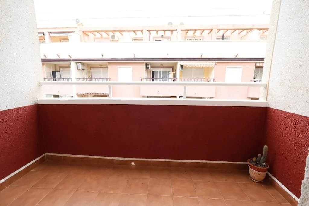 2 Bedroom Apartment for Sale in Torrevieja, Alicante - Image 6