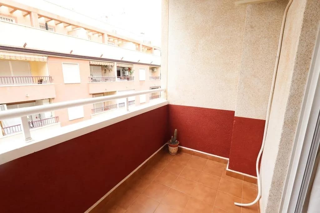 2 Bedroom Apartment for Sale in Torrevieja, Alicante - Image 7