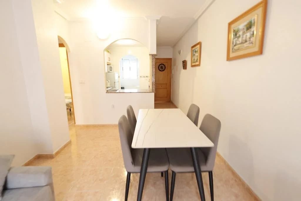 2 Bedroom Apartment for Sale in Torrevieja, Alicante - Image 8