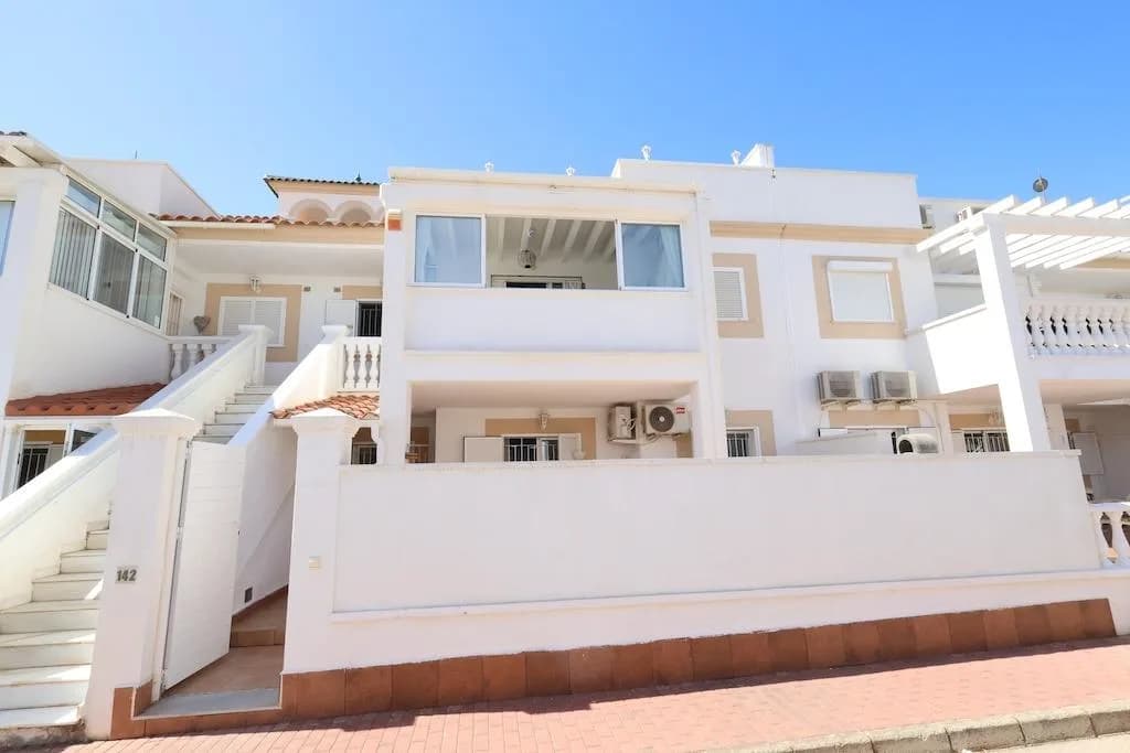 2 Bedroom Bungalow for Sale in Orihuela Costa, Alicante