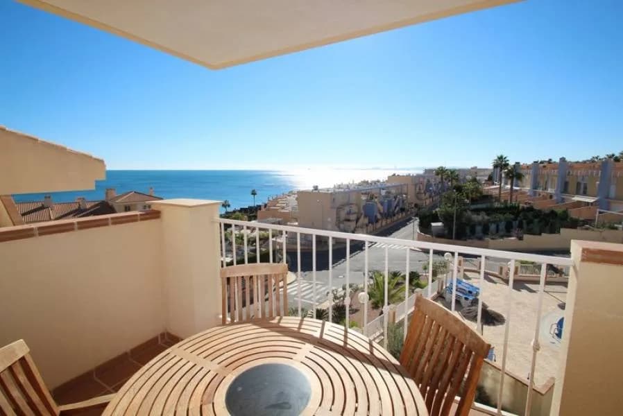 Villa de 2 dormitorios en venta en Orihuela Costa, Alicante