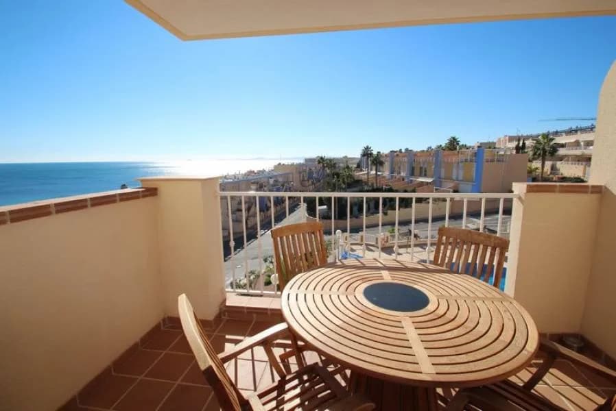 Villa de 2 dormitorios en venta en Orihuela Costa, Alicante - Image 7