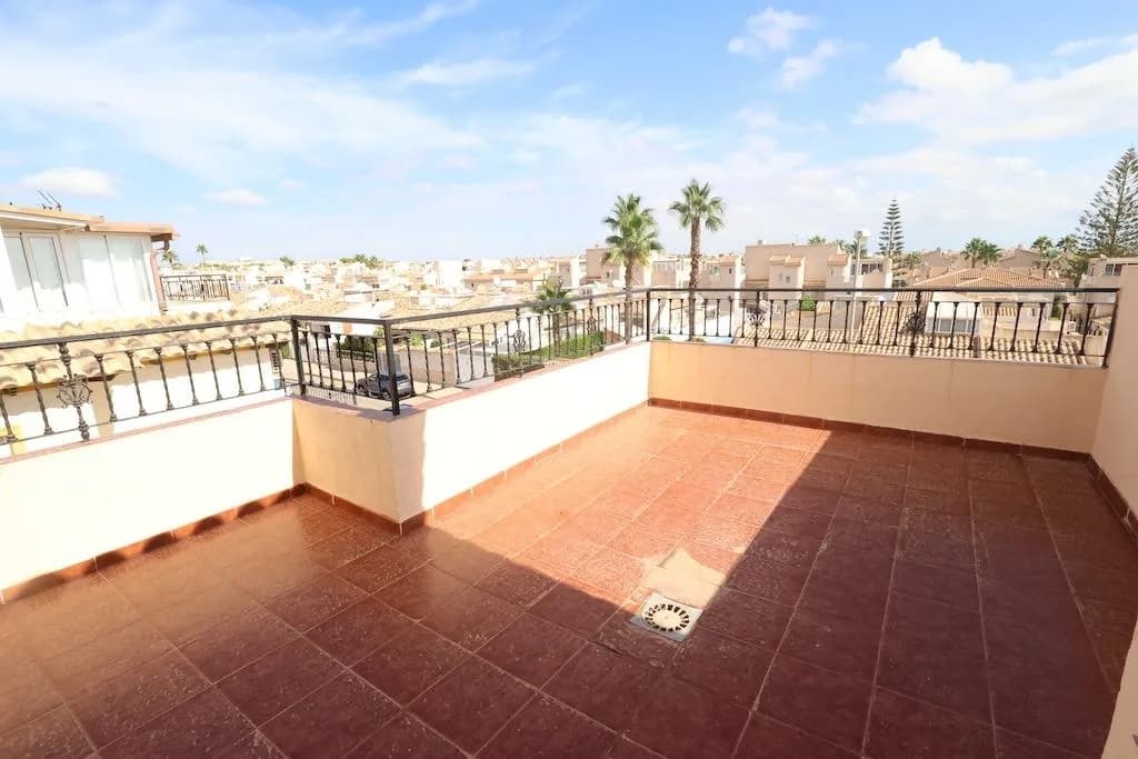 Semi-detached House In Orihuela Costa - Image 4