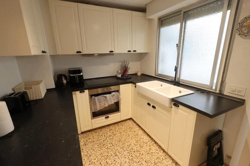 3 Bedroom Apartment for Sale in Torrevieja, Alicante - Image 3