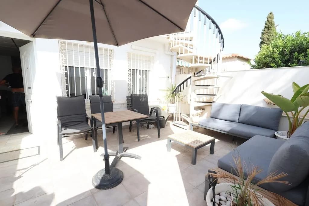 3 Bedroom Bungalow for Sale in Torrevieja, Alicante