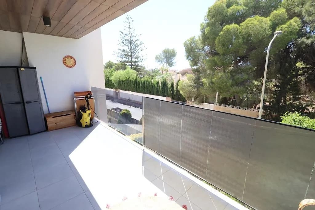2 Bedroom Apartment for Sale in Orihuela Costa, Alicante - Image 3