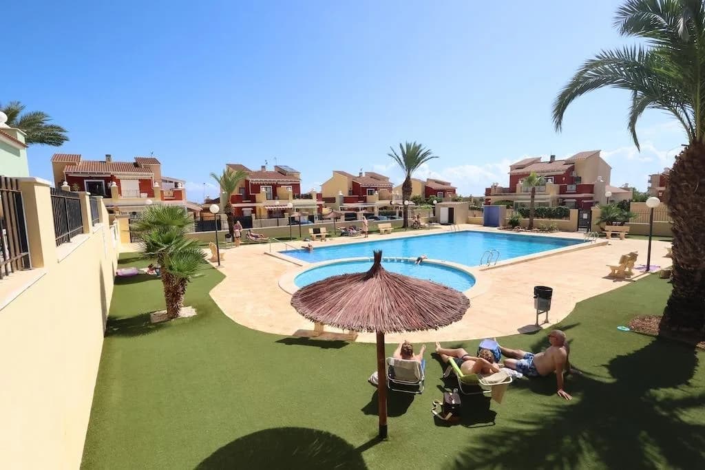 2 Bedroom Apartment for Sale in Torrevieja, Alicante