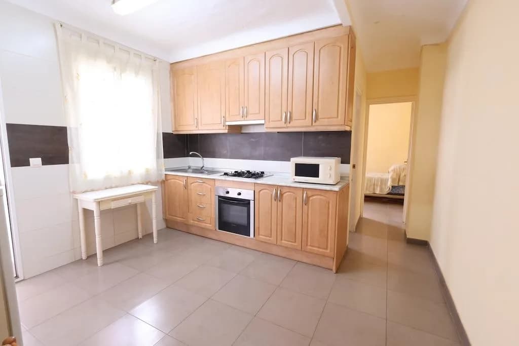 Apartment de 3 dormitorios en venta en Torrevieja, Alicante - Image 3