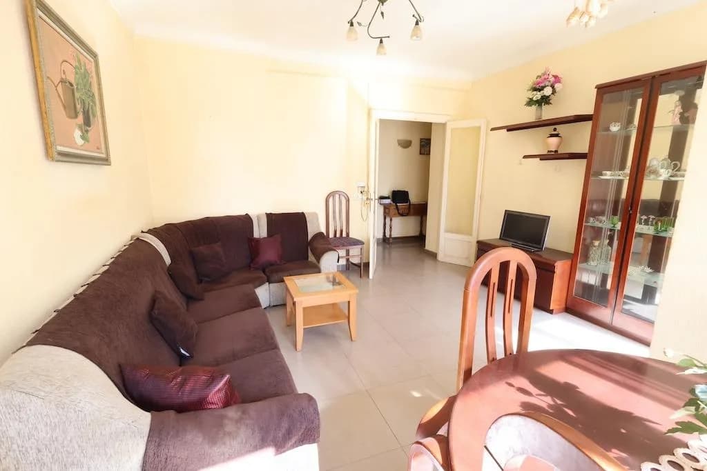 Apartment de 3 dormitorios en venta en Torrevieja, Alicante - Image 5