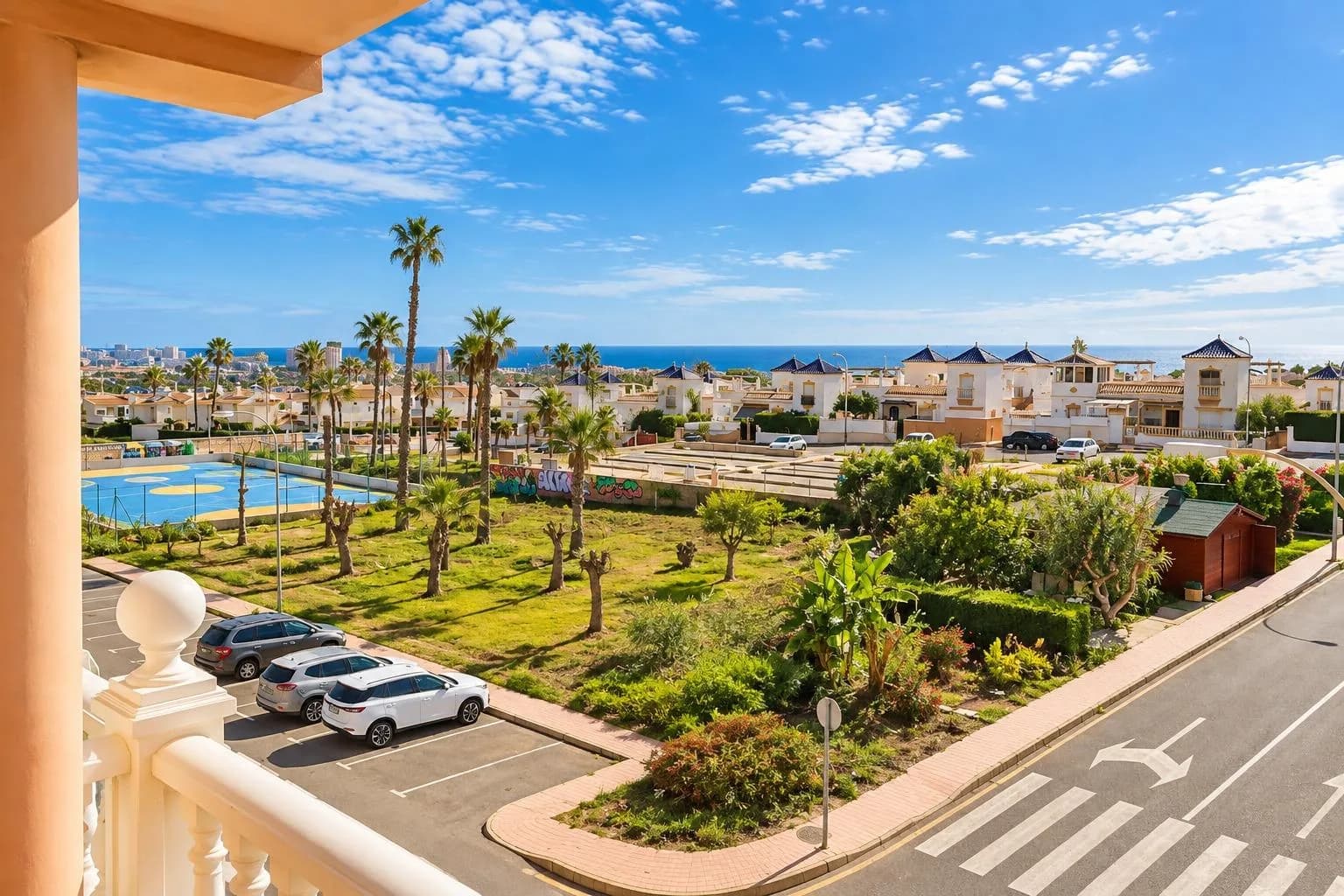 2 Bedroom Apartment for Sale in Torrevieja, Alicante - Image 2