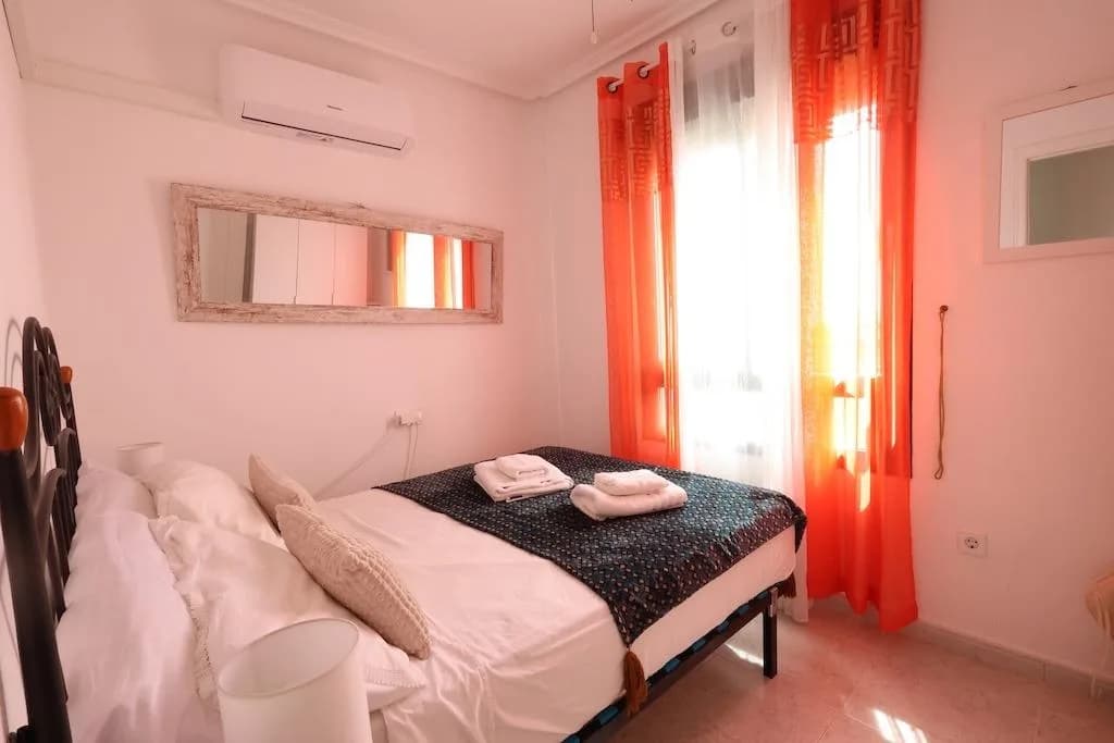 2 Bedroom Apartment for Sale in Orihuela Costa, Alicante - Image 9