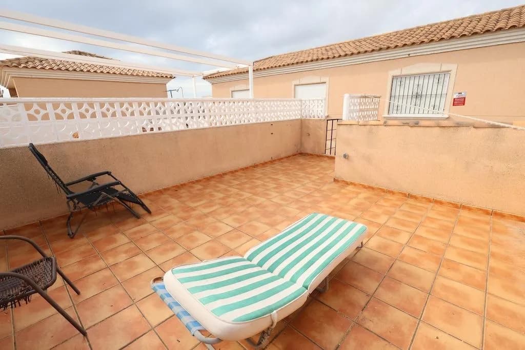 Upper Floor Bungalow In Orihuela Costa - Image 9