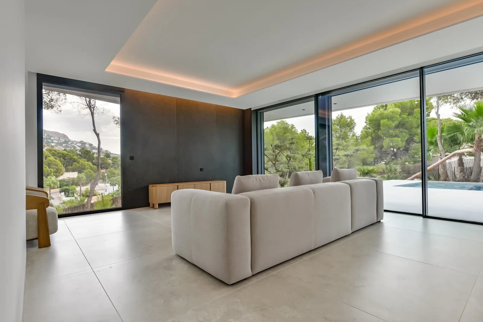 4 Bedroom Villa for Sale in Altea, Alicante - Image 6
