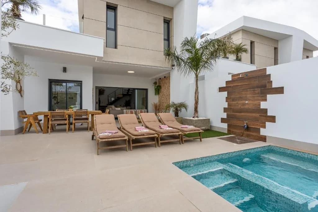Detached Villa In Dolores - Image 3