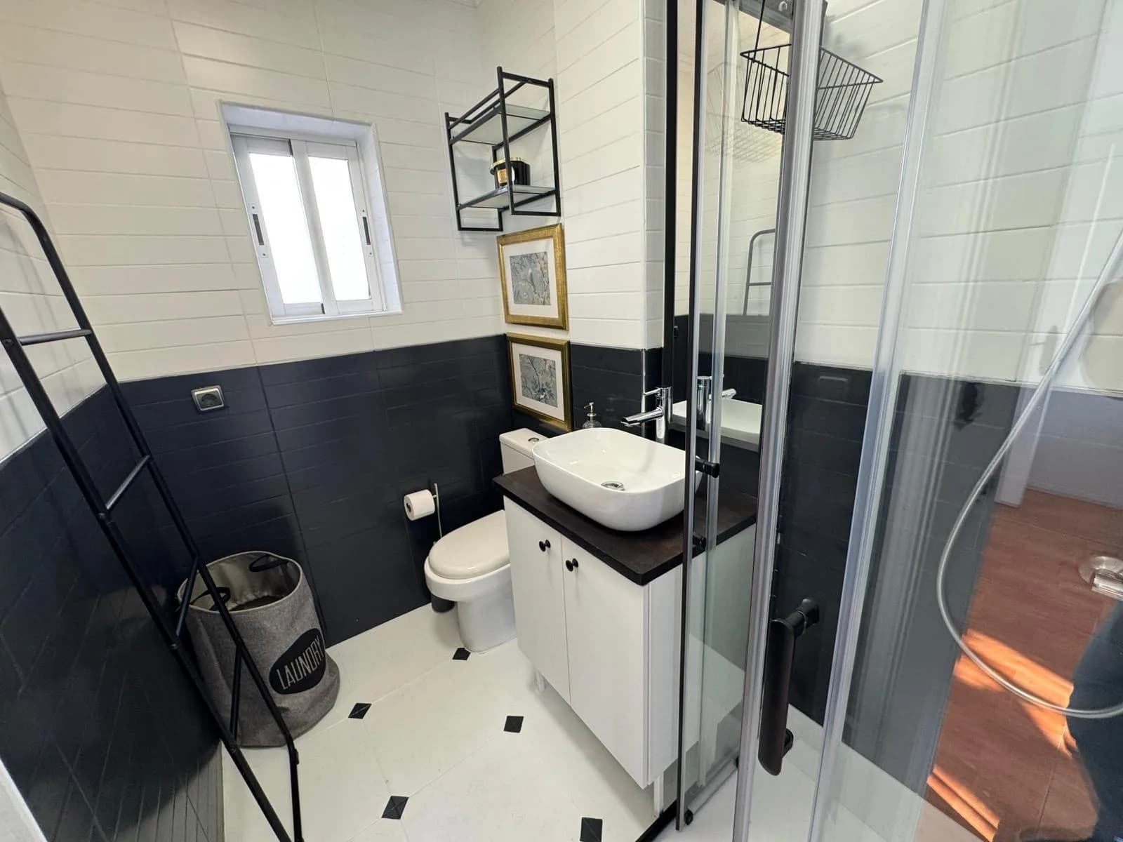 2 Bedroom Bungalow for Sale in Torrevieja, Alicante - Image 9