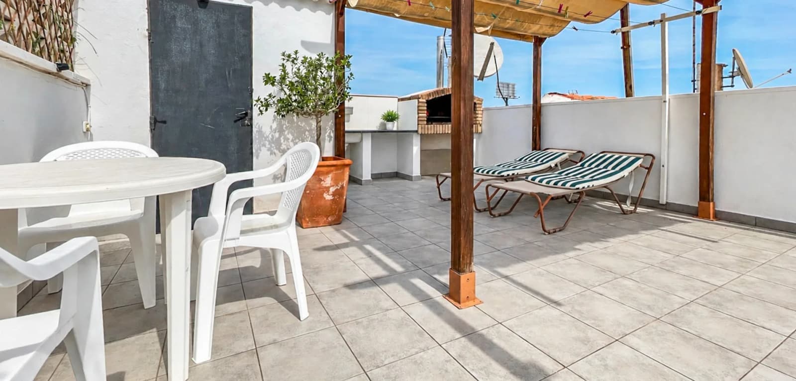 3 Bedroom Bungalow for Sale in Torrevieja, Costa Blanca (Alicante) - Image 4